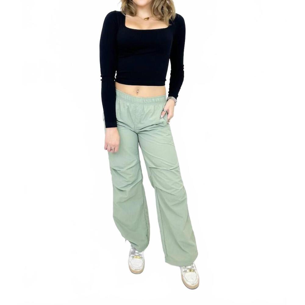 NEW ACTIVE BASIC cargo pants in green